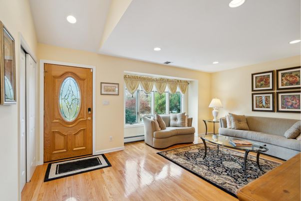 Interior, Living room, Recessed Lighting, Wood Texture Flooring