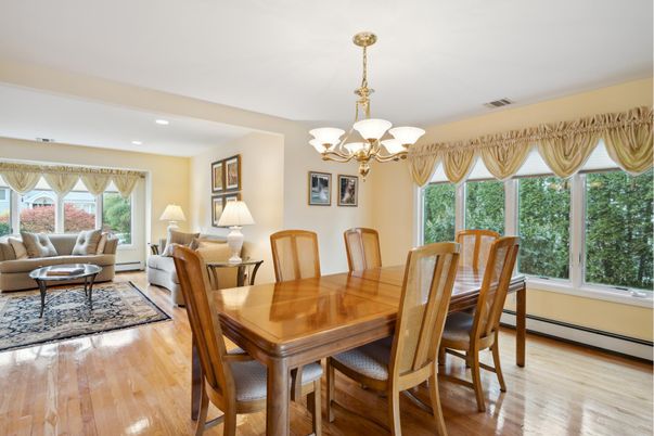 Chandelier, Dining room, Interior, Living room, Recessed Lighting, Wood Texture Flooring