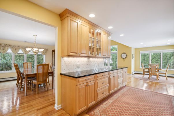Chandelier, Dining room, Interior, Recessed Lighting, Wood Texture Flooring