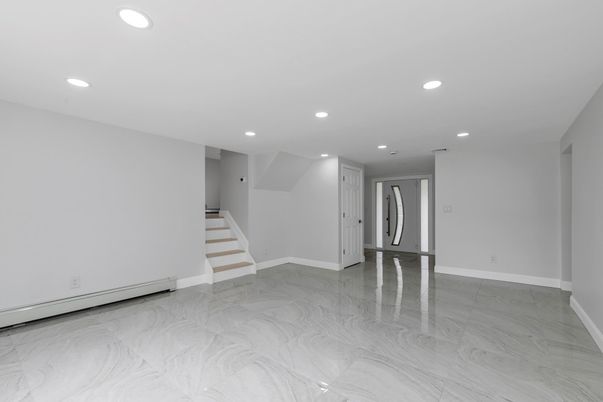Empty room, Interior, Marble, Recessed Lighting