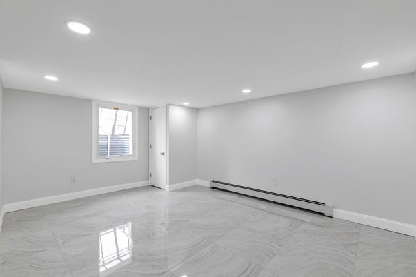 Empty room, Interior, Marble, Recessed Lighting
