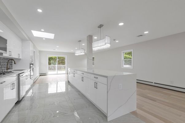 Chandelier, Interior, Kitchen, Marble, Pendant Lights, Recessed Lighting