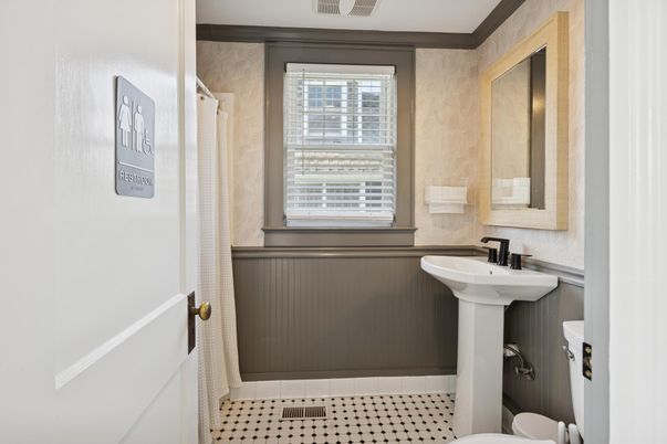 Bathroom, Interior