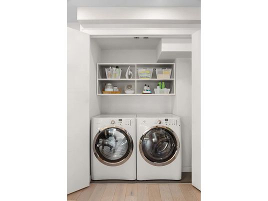 Interior, Utility Closets, Washer, Wood Texture Flooring