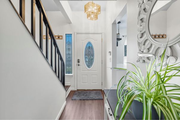 Chandelier, Interior, Wood Texture Flooring