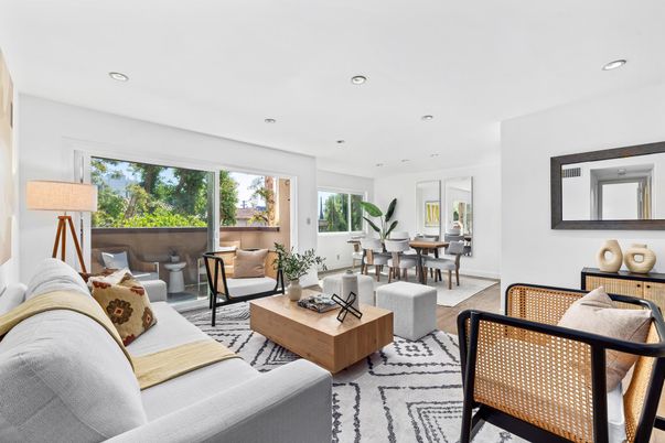 Dining room, Interior, Living room, Recessed Lighting