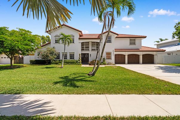 Attached, Backyard, Exterior, Facade, Spanish Mediterranean