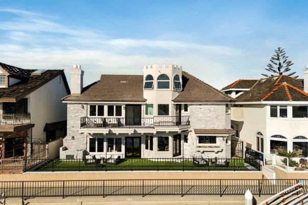 Exterior, Facade, French Provincial