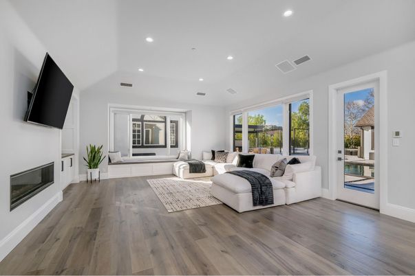 Fireplace, Interior, Living room, Recessed Lighting, Wood Texture Flooring