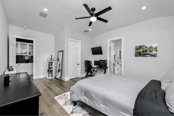 Bedroom, Home Office, Interior, Recessed Lighting, Wood Texture Flooring