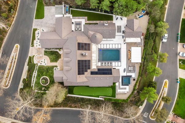 Exterior, Drone