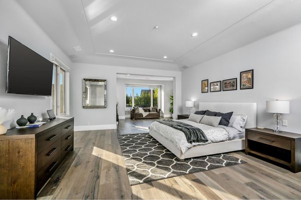 Bedroom, Interior, Recessed Lighting, Wood Texture Flooring