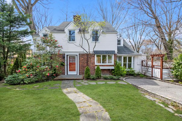 Attached, Exterior, Facade, Brick Facade, Cape Cod