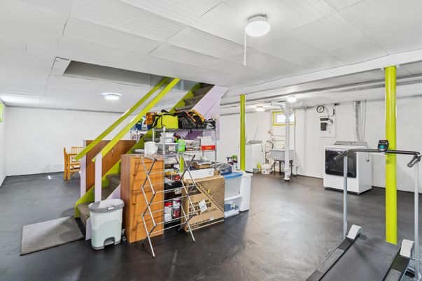Fitness Equipment, Interior, Recessed Lighting, Washer