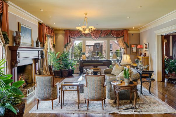 Chandelier, Fireplace, Interior, Living room, Piano, Recessed Lighting, Wood Texture Flooring