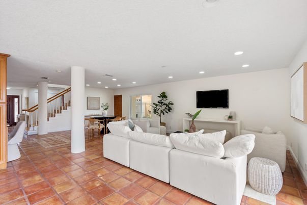 Dining room, Interior, Living room, Recessed Lighting