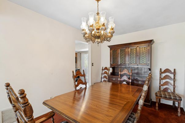 Chandelier, Dining room, Interior