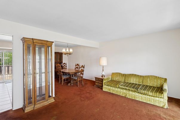 Chandelier, Dining room, Interior