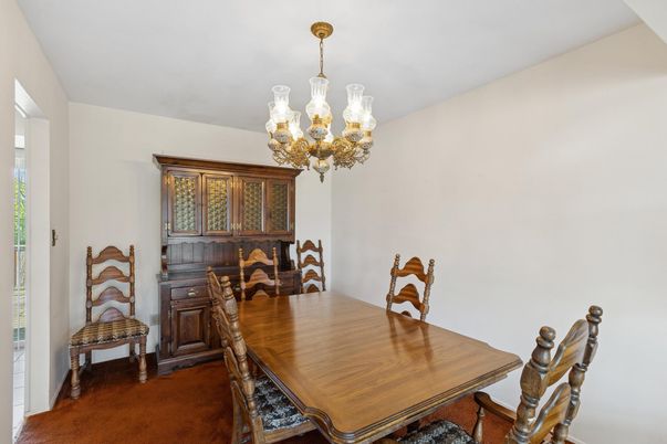 Chandelier, Dining room, Interior