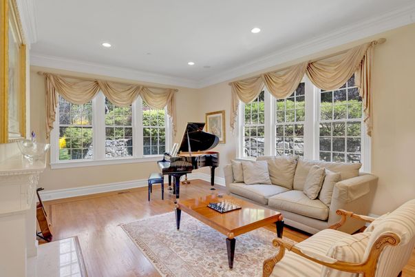 Interior, Living room, Piano, Recessed Lighting, Wood Texture Flooring
