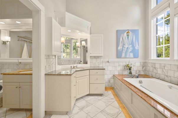 Bathroom, Dual Sink Vanities, Interior, Marble, Recessed Lighting