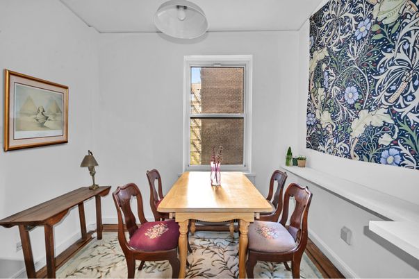 Dining room, Interior
