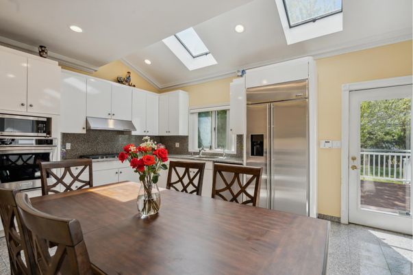 Dining room, Interior, Kitchen, Recessed Lighting, Stainless Steel Appliances