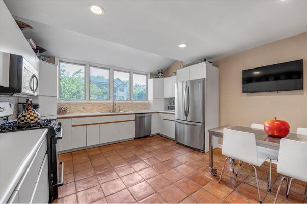 Dining room, Interior, Kitchen, Recessed Lighting, Stainless Steel Appliances