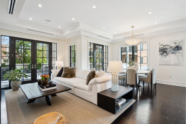 Chandelier, Dining room, Interior, Living room, Recessed Lighting, Wood Texture Flooring
