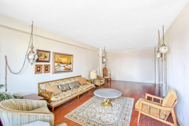 Interior, Living room, Pendant Lights, Wood Texture Flooring
