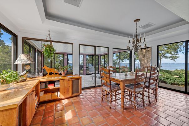 Dining room, Interior, Pendant Lights, Water