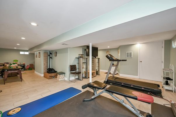 Fitness Equipment, Interior, Recessed Lighting
