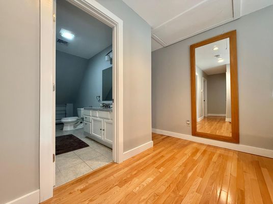 Bathroom, Interior, Recessed Lighting, Wood Texture Flooring