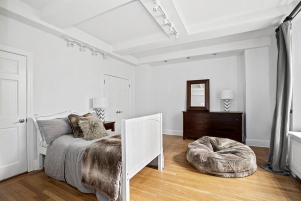 DE Listing image placeholder