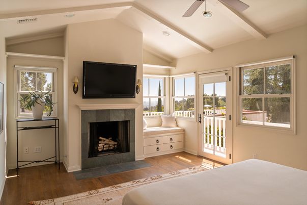 Bedroom, Fireplace, Interior, Recessed Lighting, Wood Texture Flooring
