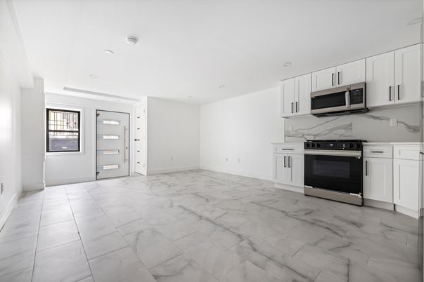 Interior, Kitchen, Marble, Marble Walls, Recessed Lighting