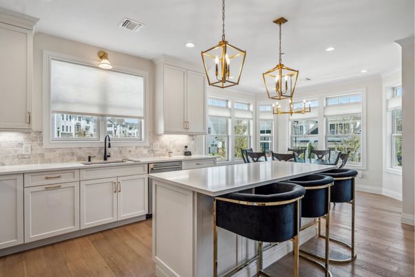 Dining room, Interior, Kitchen, Pendant Lights, Recessed Lighting, Wood Texture Flooring