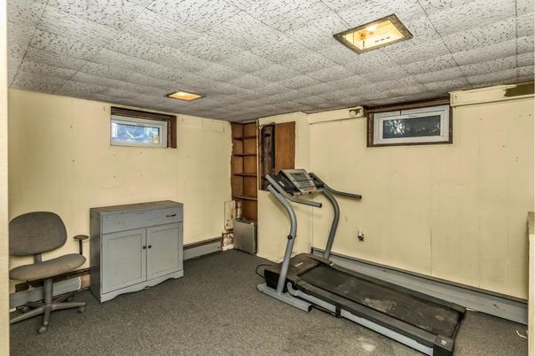 Fitness Equipment, Interior, Recessed Lighting