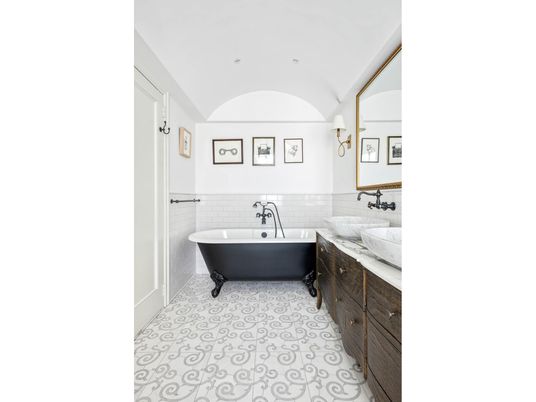Bathroom, Free Standing Baths, Interior, Recessed Lighting