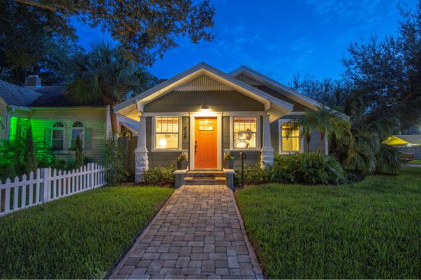 Exterior, Facade, American Craftsman
