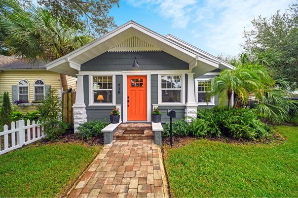 Exterior, Facade, American Craftsman