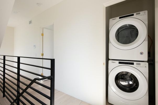 Interior, Utility Closets, Washer, Wood Texture Flooring