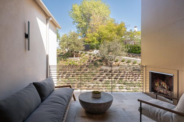 Exterior, Fireplace