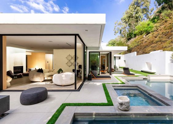 Exterior, Pool