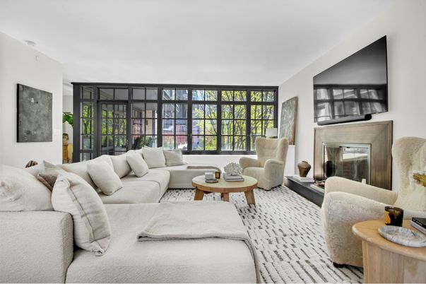 Fireplace, Interior, Living room