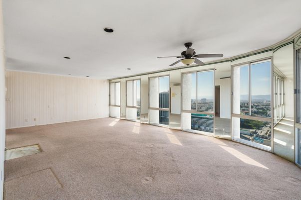 Empty room, Interior, Recessed Lighting