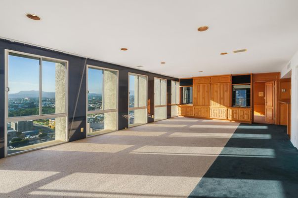Empty room, Interior, Recessed Lighting