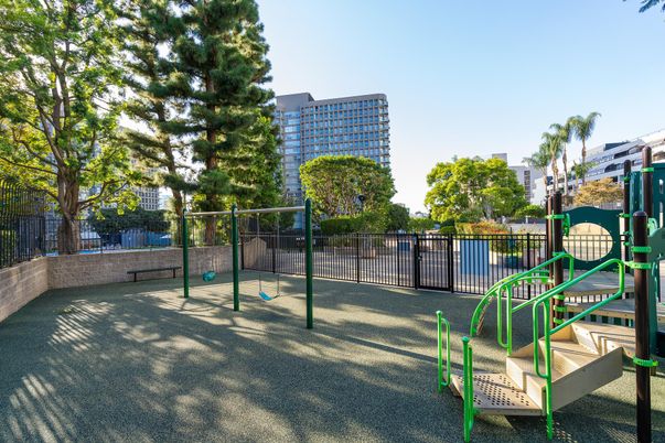 Backyard, Exterior, Playground