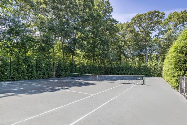Exterior, Tennis Courts