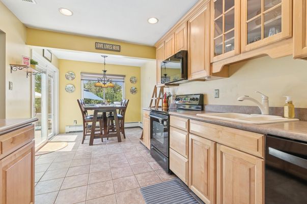 Dining room, Interior, Kitchen, Pendant Lights, Recessed Lighting